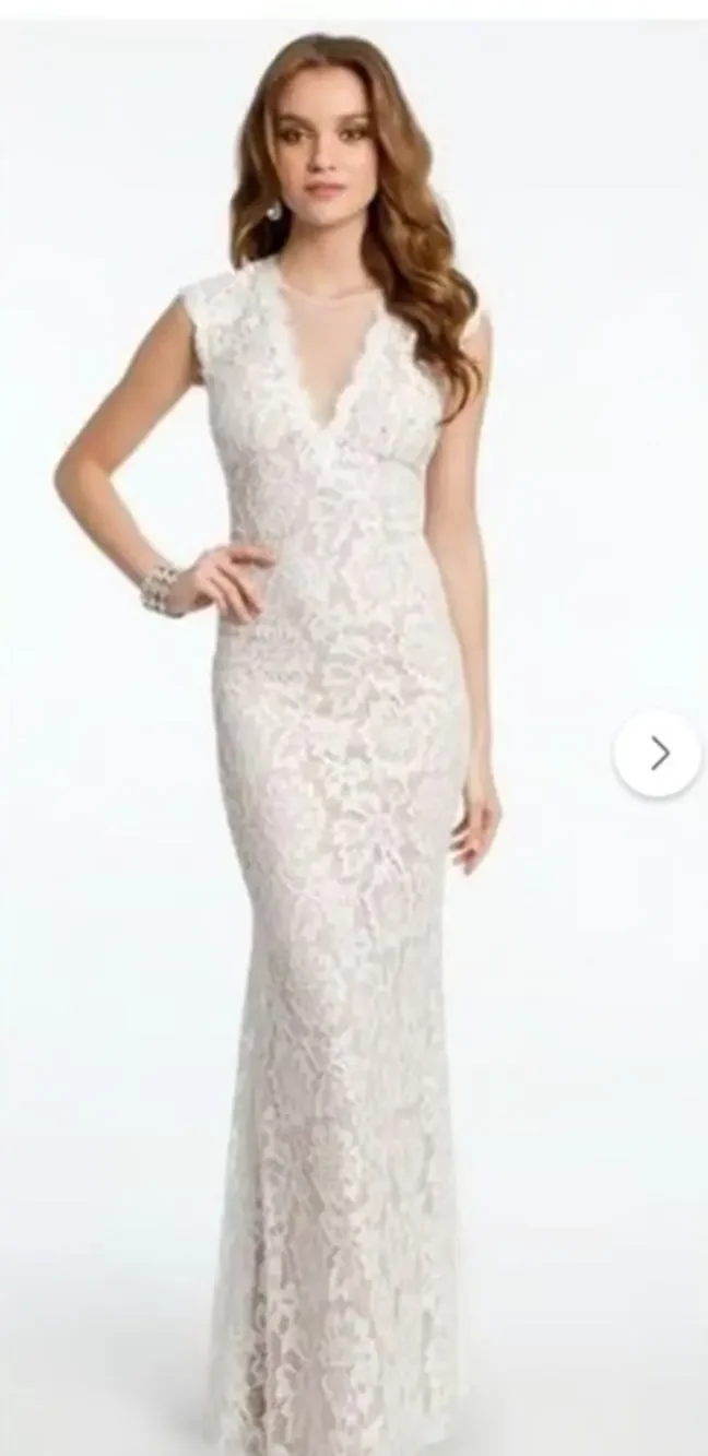 Betsy & Adam Lace Sheath Wedding/Formal Dress sz 2